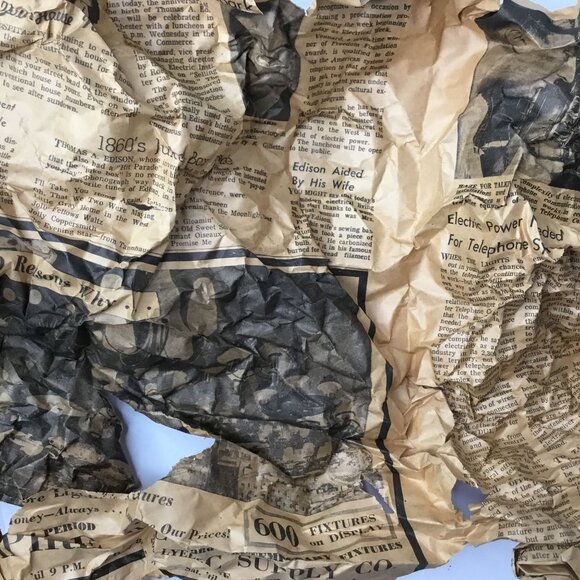 VTG LYKES ? Trade Mark Child Display Boot Black Red Crackle Decor 1962 Newspaper - Picture 12 of 13